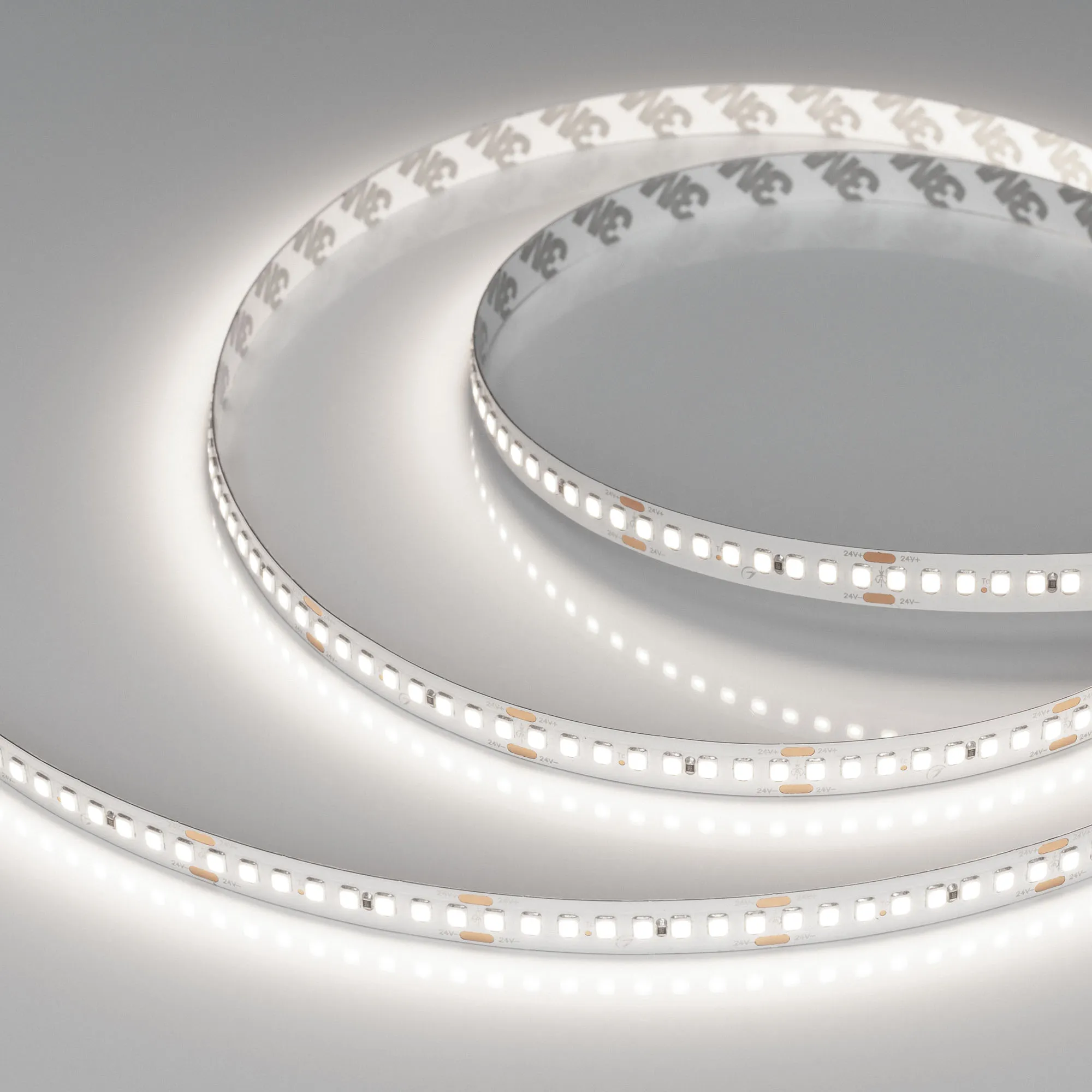 Лента светодиодная RT-A192-10mm 24V Day5000 (17.6 W/m, IP20, 2835, 5m) (Arlight, высок.эфф.150 лм/Вт)