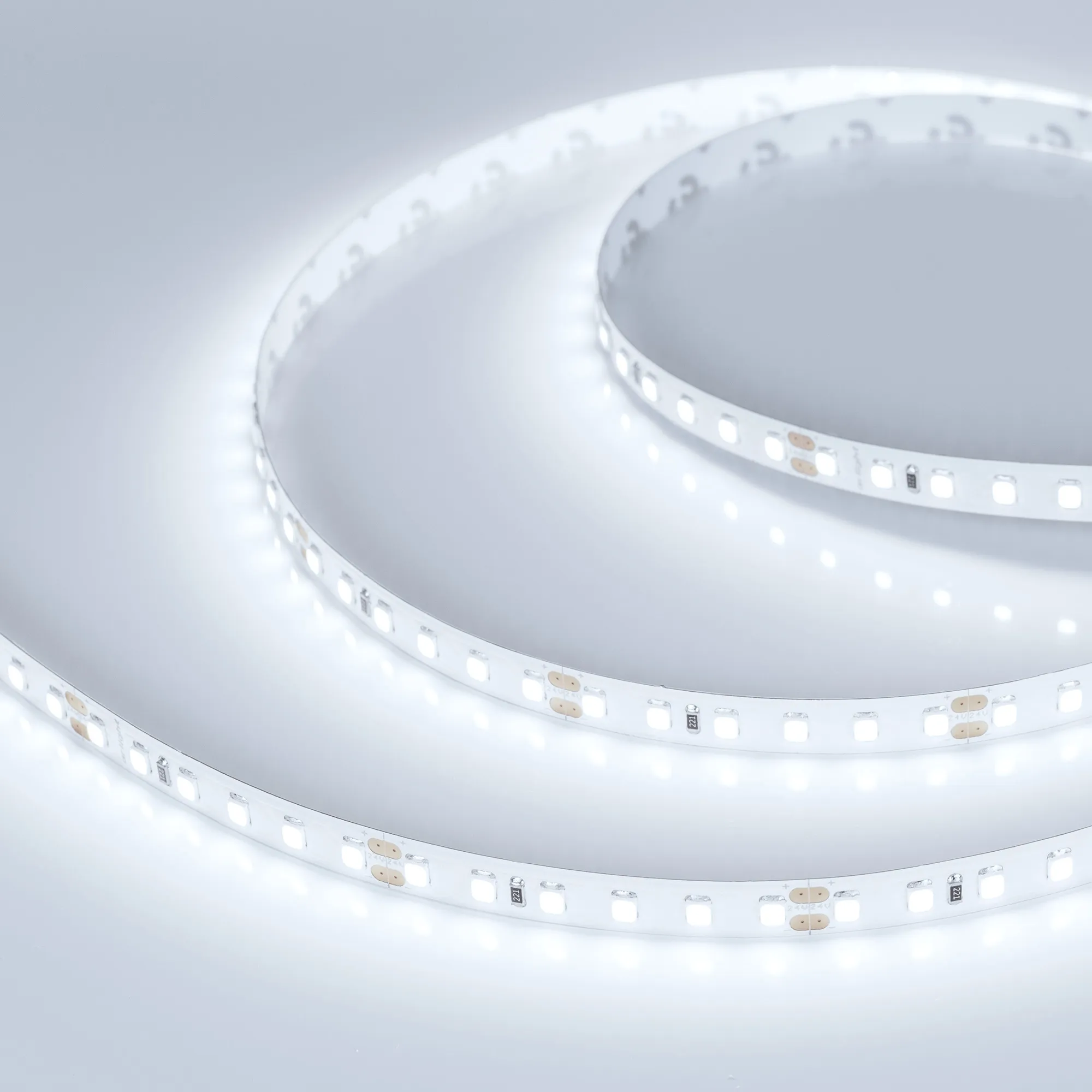 Лента светодиодная RT-A120-8mm 24V White6000 (14.4 W/m, IP20, 2835, 5m) (Arlight, Открытый)